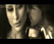 Kareena Kapoor fucking hot from kareena kapoor sexy video in saree download in 3gp low quality 1mb