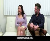 DoctorFuckMe - Horny stepdaughters Jasmine Wilde fulfill her fantasy of fucking her stepfather thanks to the therapist Pristine Edge who joins them and they have a sexual threesome in the office from jasmine bhasin nudex video doctor nurse bf