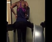vouyer big booty at the gym jiggling on treadmill candid footage of bubble butt from bexicute treadmill
