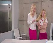 MOMMY'S GIRL - I have mommy issues, I'm sorry! - Charlotte Stokely, Jade Baker and Dava Foxx from mommy and girl com