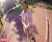 Jeny Smith fully naked in a park got caught from 幼稚園児 全裸