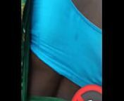 Desi aged aurot ki tight gaand..and sexy backless blouse from booby aunty hot backless show and cleavage show short film