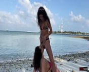 Girls Piss on each other Pee play Squirting Public from nude upojati gi