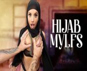 Hijab Stepmom Is Not Too Wild, So Showing Stepson Forbidden Parts Of Her Body Feels Crazy Taboo from arab niqab pussy show