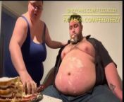 FEMALE FEEDER FEEDS FOOD CRITIC ROLEPLAY TEASER CAKE STUFFING BELLY PLAY from ssbhm