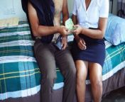 බීලා සල්ලි වලට ගහපු රූම් සර්විස් කෑල්ල Sri lankan Room Service Slut give sex Fuck stranger For Money from 10 xxx ph room sex